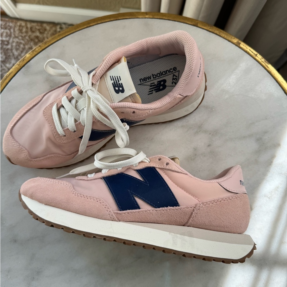 New Balance 237 Sneakers